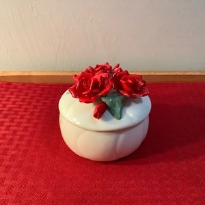 The Heritage House, music box